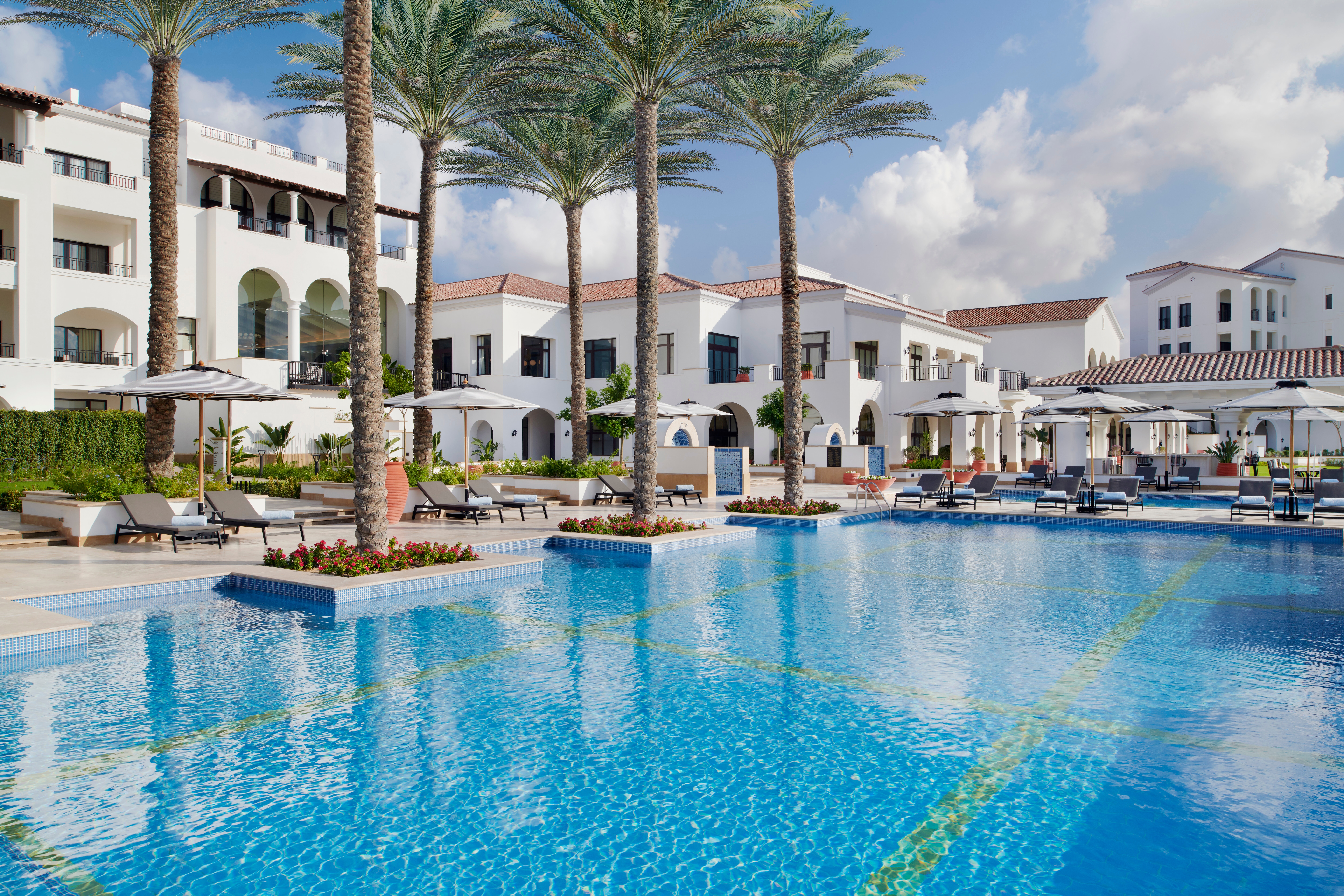 Poolen på Address Marassi Golf Resort 